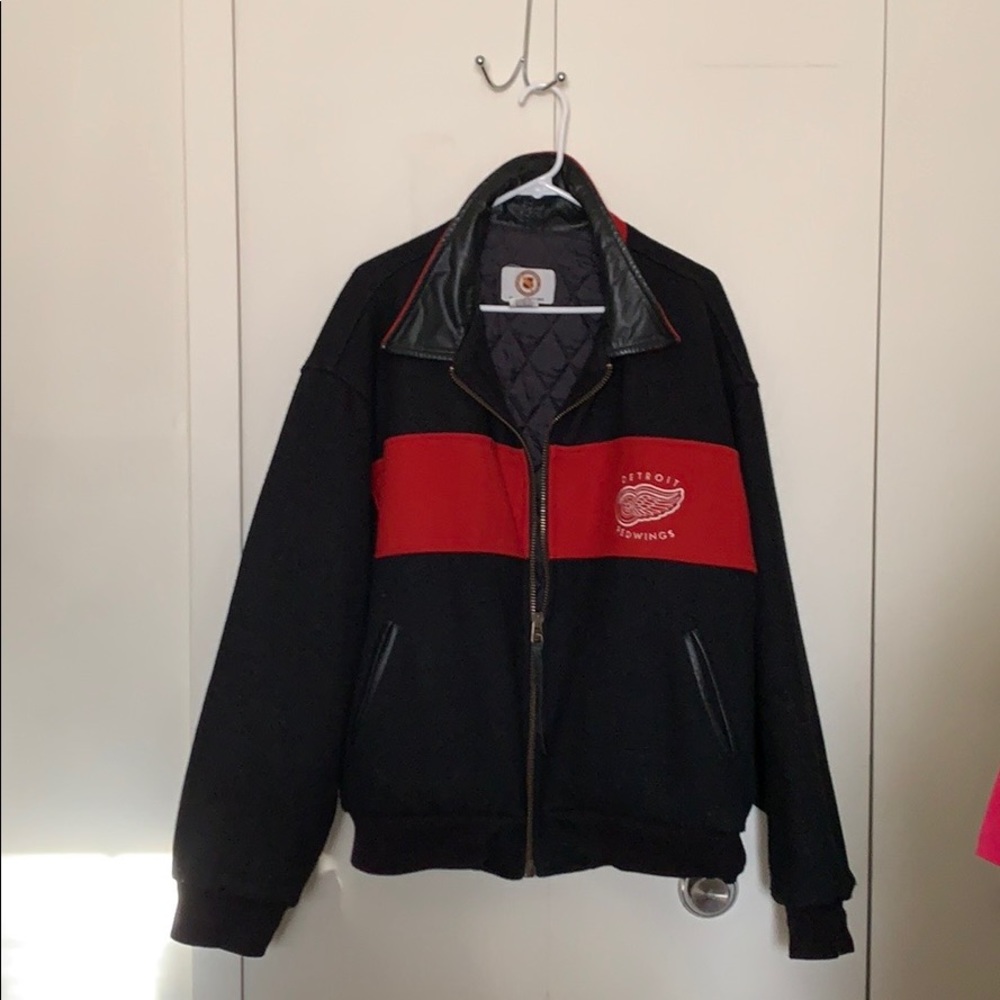 Vintage Identity Inc Detroit Red Wings Jacket XL Pre Owned